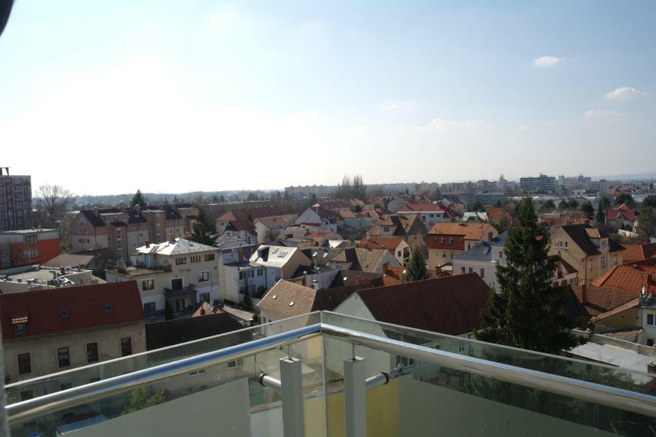 Apartman Centroom Piest'any Exterior foto